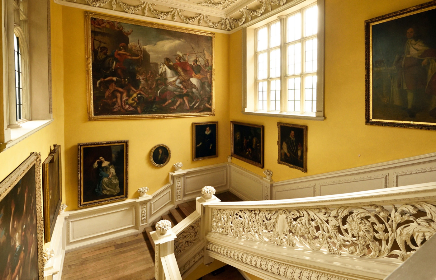 The grandeur of the Exquisite Staircase Gallery